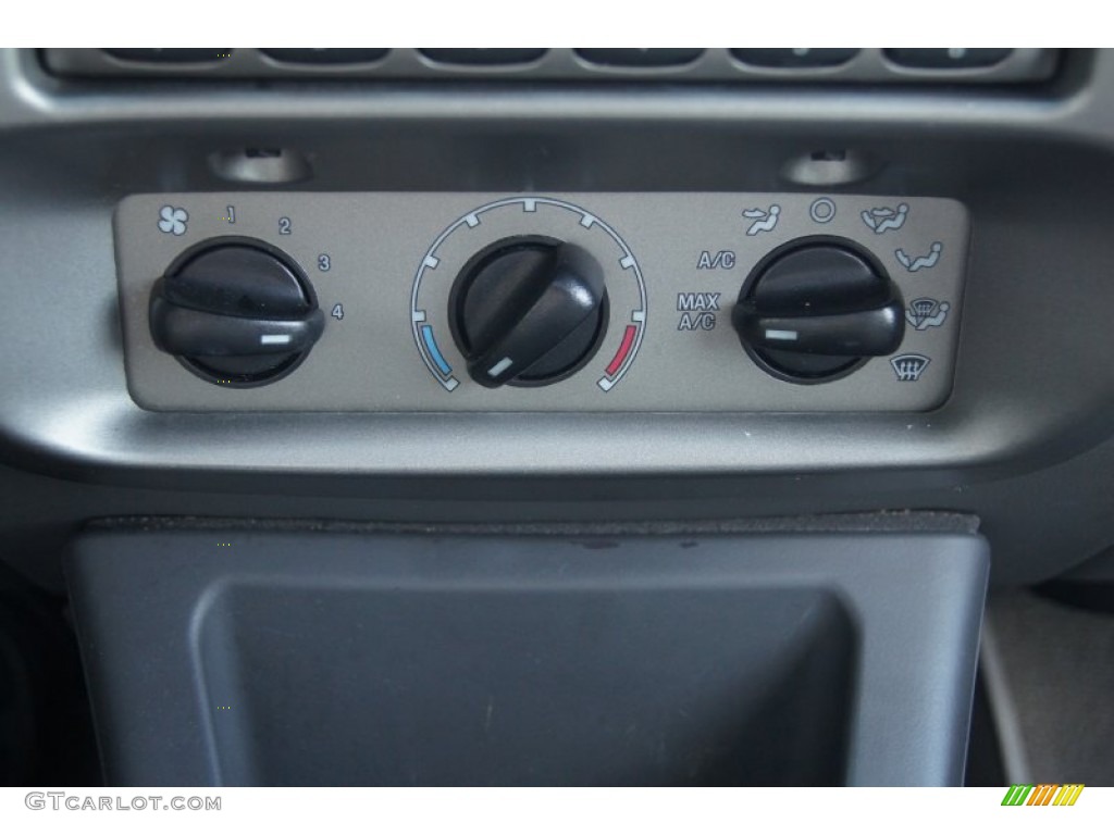 2005 Explorer Sport Trac XLT - Red Fire / Medium Dark Flint photo #29