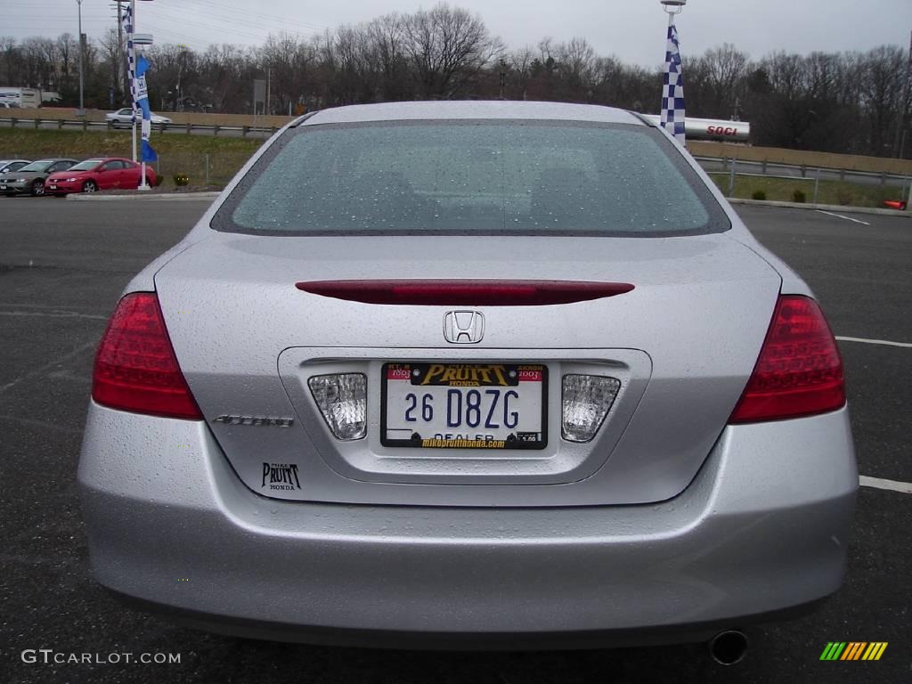 2006 Accord EX Sedan - Alabaster Silver Metallic / Black photo #4