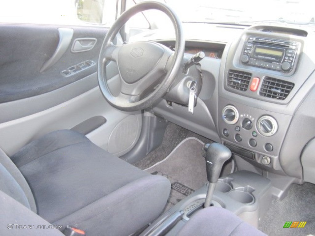 2003 Aerio SX AWD Sport Wagon - Silky Silver Metallic / Black photo #7