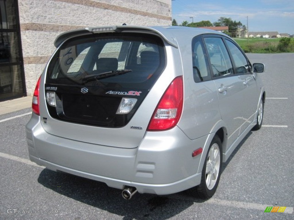 2003 Aerio SX AWD Sport Wagon - Silky Silver Metallic / Black photo #8