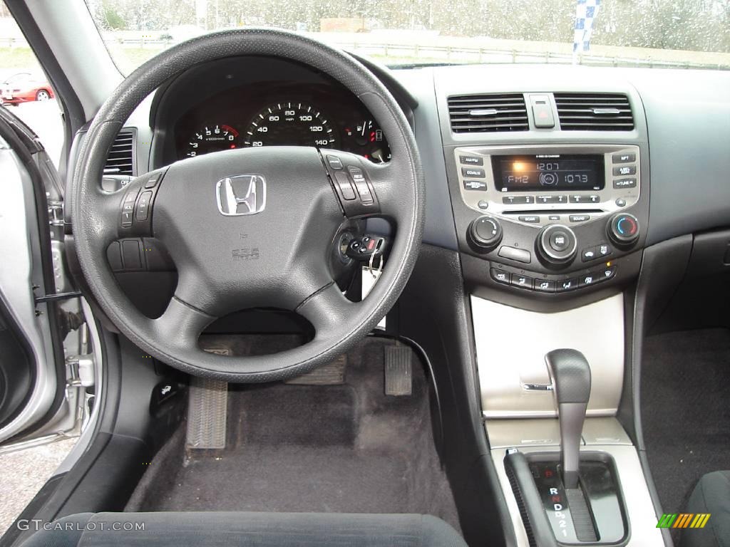 2006 Accord EX Sedan - Alabaster Silver Metallic / Black photo #17