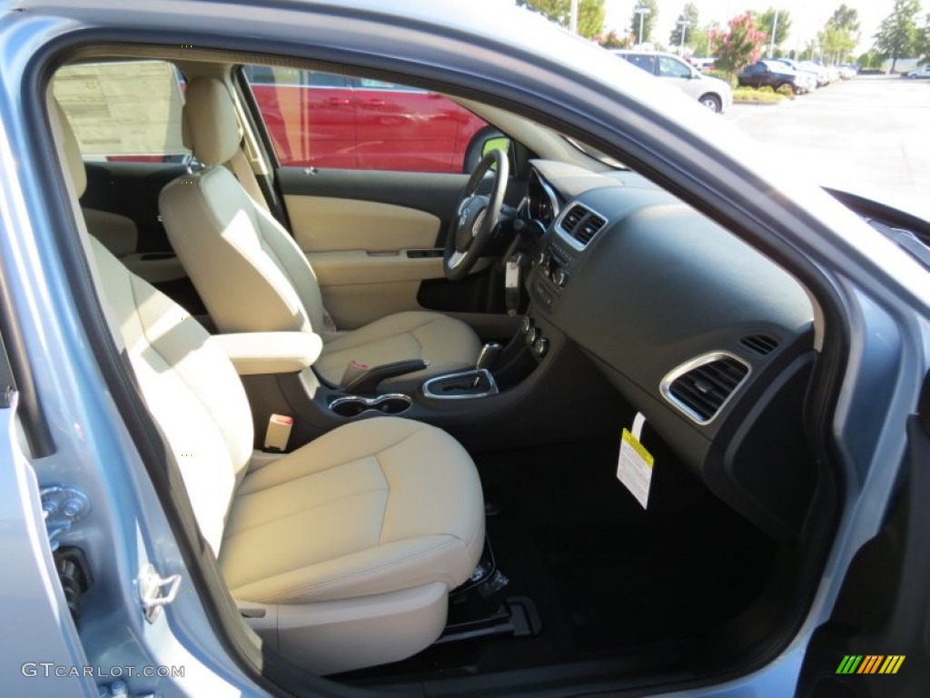 2013 Avenger SXT - Crystal Blue Pearl / Black/Light Frost Beige photo #8
