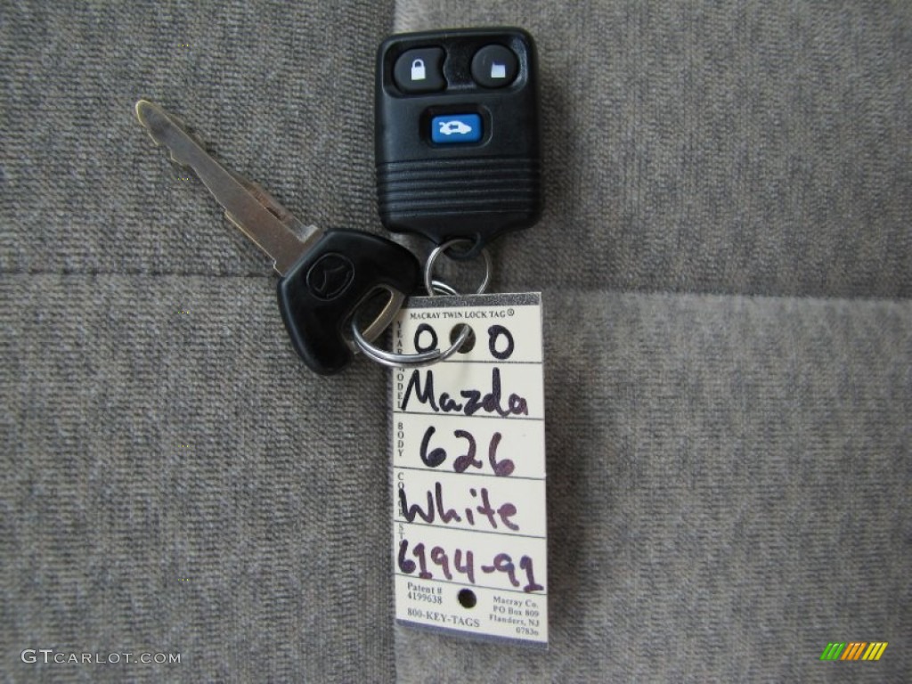 2000 Mazda 626 LX Keys Photo #69315186