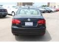 Black - Jetta SE Sedan Photo No. 7