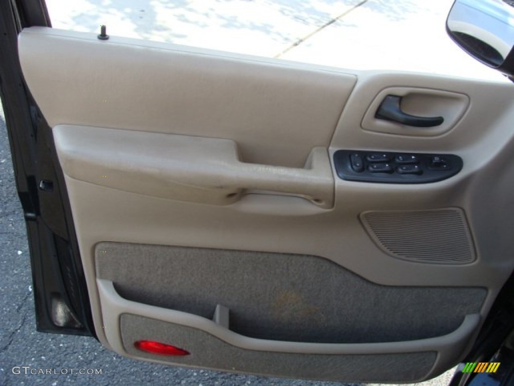 2000 Windstar SE - Black / Medium Parchment photo #6