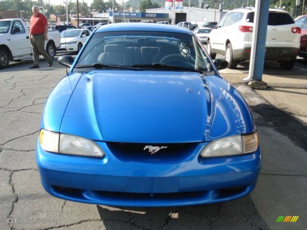 1998 Mustang V6 Coupe - Bright Atlantic Blue / Medium Graphite photo #23