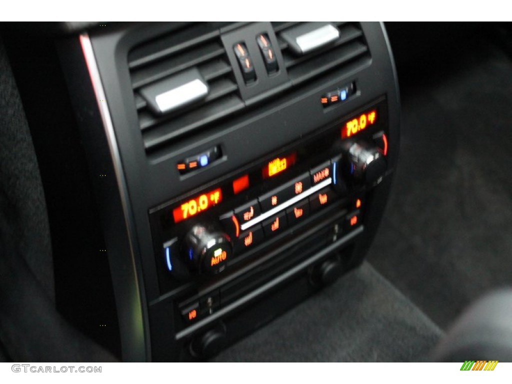 2010 BMW 5 Series 550i Gran Turismo Controls Photo #69321432