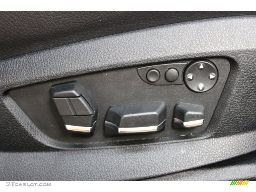 2010 BMW 5 Series 550i Gran Turismo Controls Photo #69321459