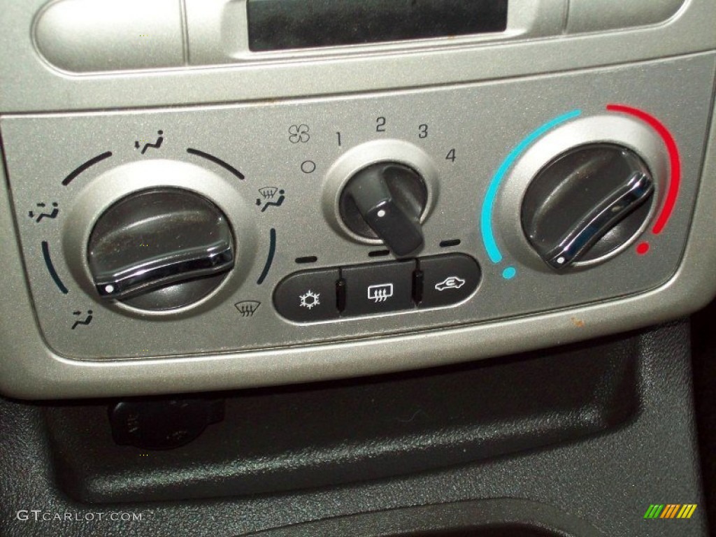 2006 Chevrolet Cobalt SS Supercharged Coupe Controls Photo #69323205