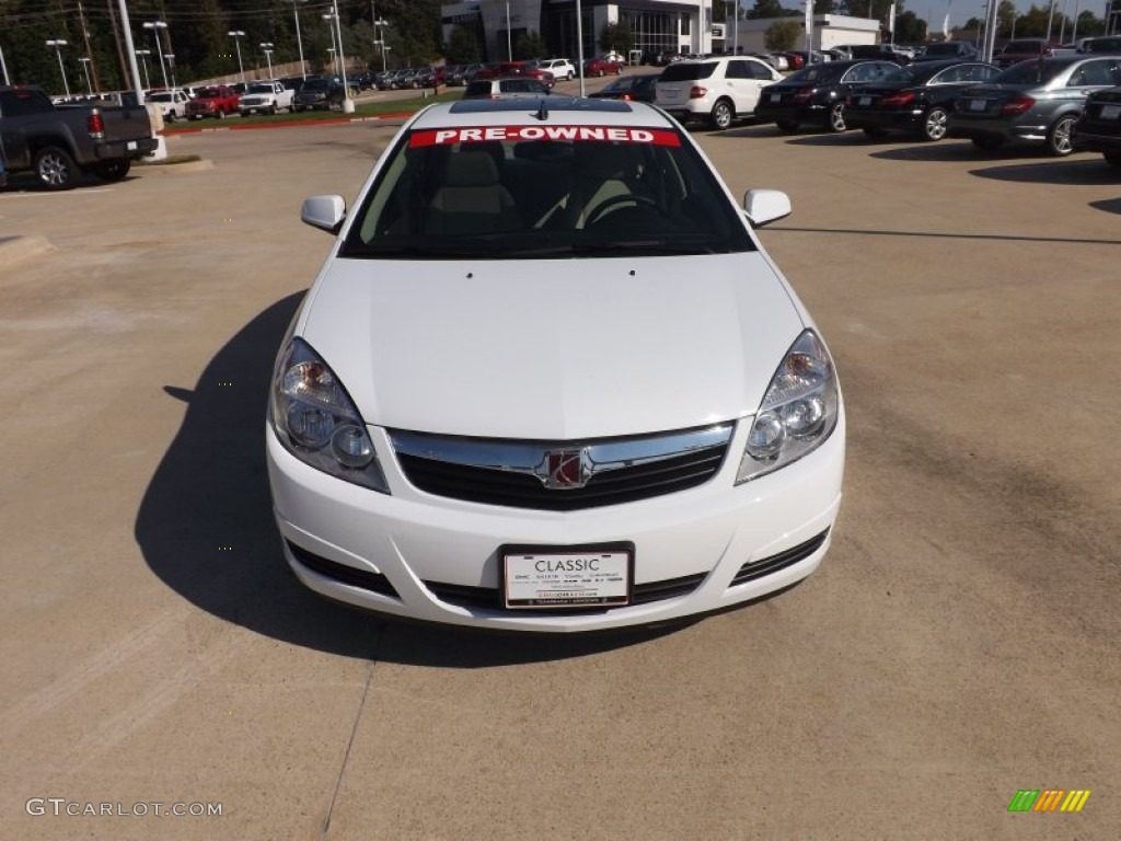 2009 Aura XR - Polar White / Tan photo #8