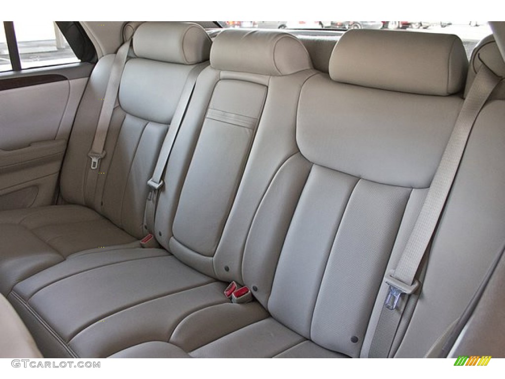2010 Cadillac DTS Biarritz Edition Rear Seat Photos