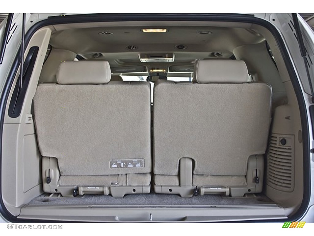 2011 Cadillac Escalade Premium AWD Trunk Photo #69325125