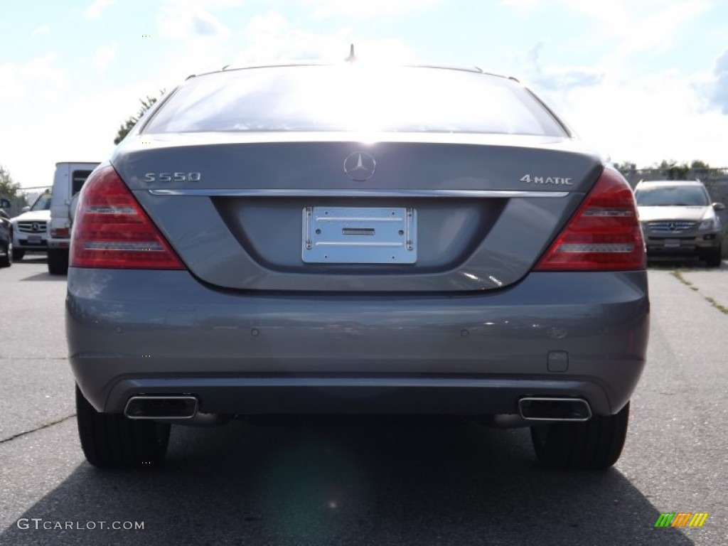 2013 S 550 4Matic Sedan - Palladium Silver Metallic / Black photo #4