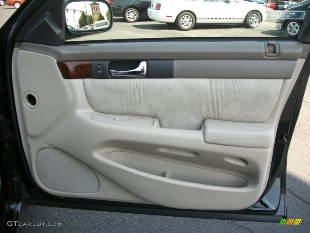 1998 Cadillac Seville SLS Neutral Shale Door Panel Photo #69329511