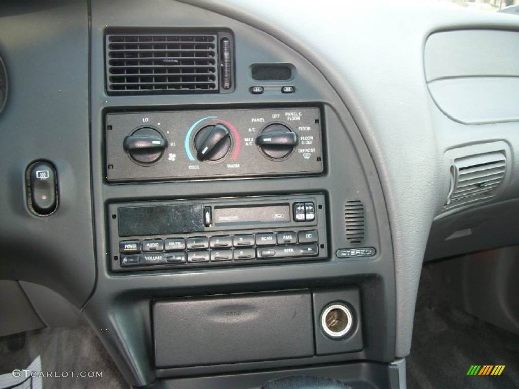 1997 Ford Thunderbird LX Coupe Controls Photo #69329738