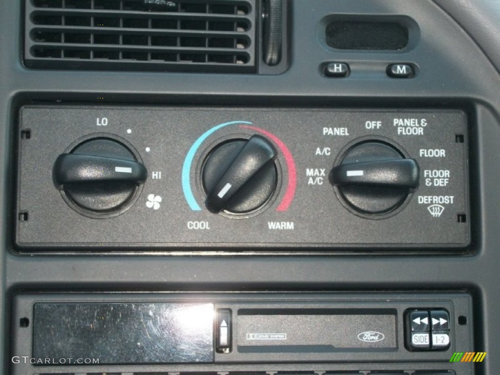 1997 Ford Thunderbird LX Coupe Controls Photo #69329754