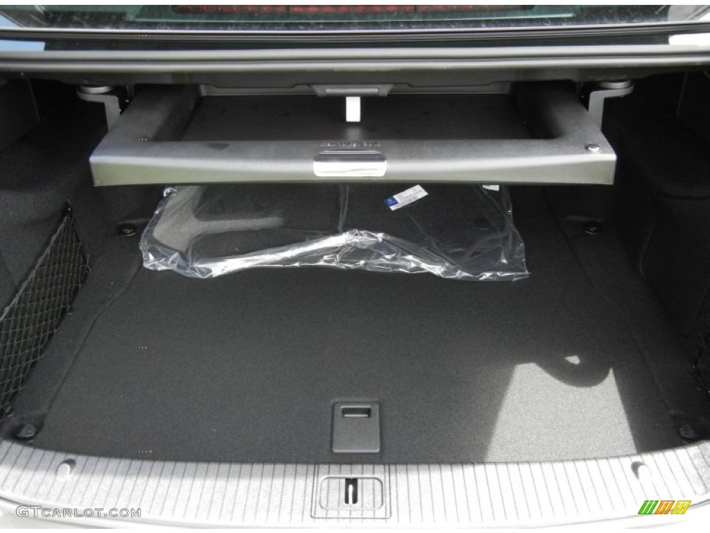 2013 Mercedes-Benz E 350 Sedan Trunk Photo #69330789