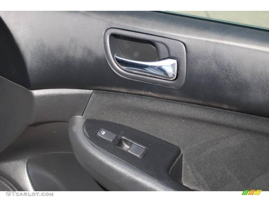 2007 Accord SE Sedan - Alabaster Silver Metallic / Black photo #19
