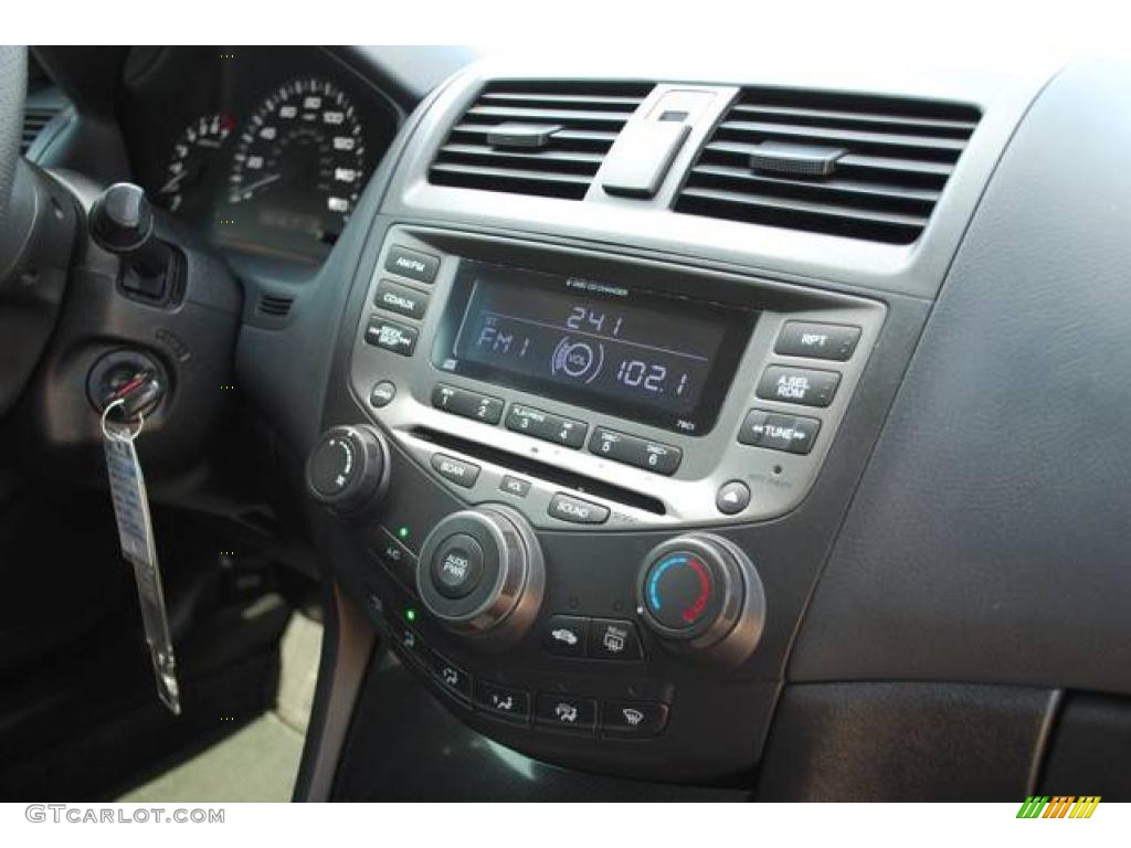 2007 Accord SE Sedan - Alabaster Silver Metallic / Black photo #23
