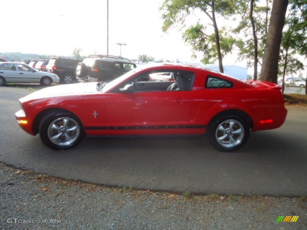 2007 Mustang V6 Deluxe Coupe - Torch Red / Light Graphite photo #4