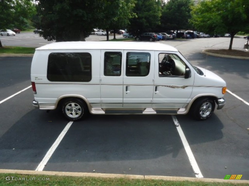 2004 E Series Van E150 Passenger Conversion - Oxford White / Medium Flint photo #8