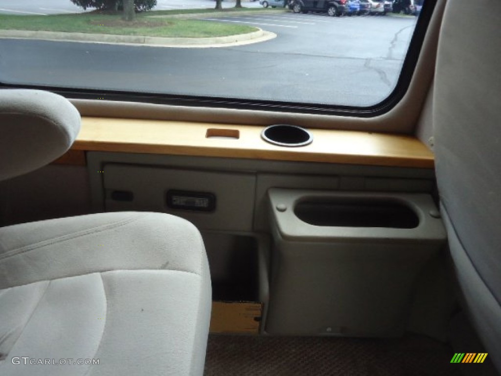 2004 E Series Van E150 Passenger Conversion - Oxford White / Medium Flint photo #25