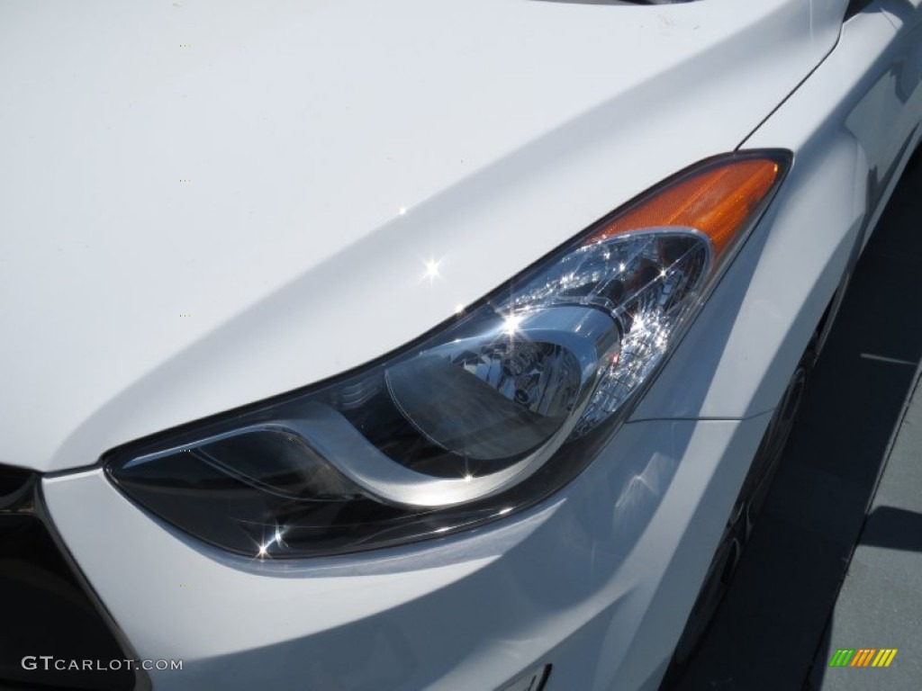 2013 Elantra Coupe SE - Monaco White / Gray photo #8