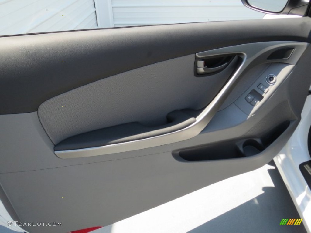 2013 Elantra Coupe SE - Monaco White / Gray photo #19