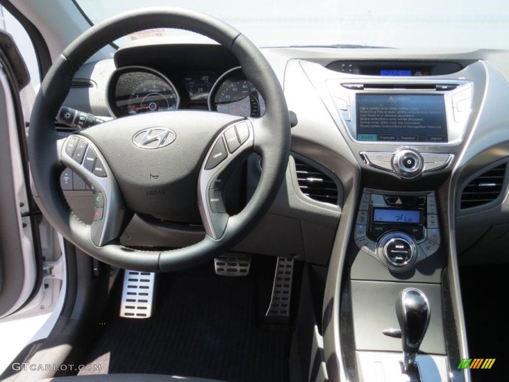 2013 Elantra Coupe SE - Monaco White / Gray photo #24