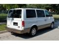 2003 Summit White GMC Safari SLE  photo #10