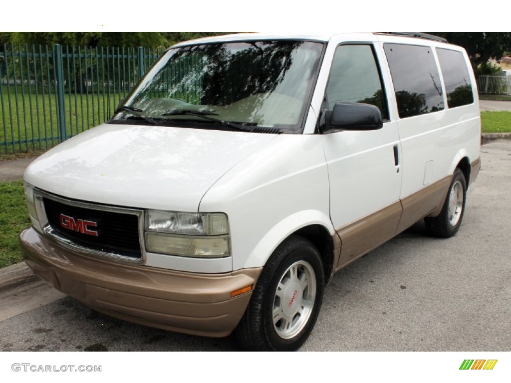 2003 Safari SLE - Summit White / Neutral photo #14
