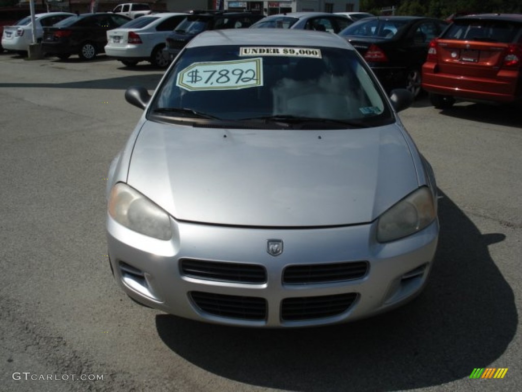 2001 Stratus SE Sedan - Bright Silver Metallic / Dark Slate Gray photo #2