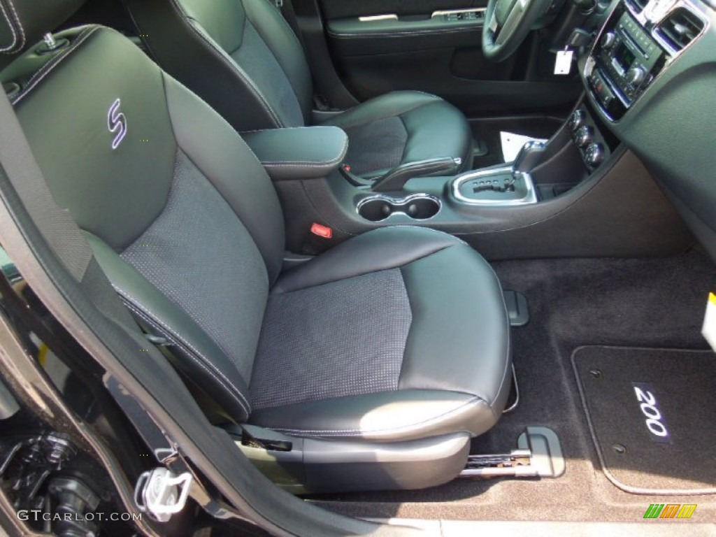 2013 Chrysler 200 S Sedan Front Seat Photo #69345639