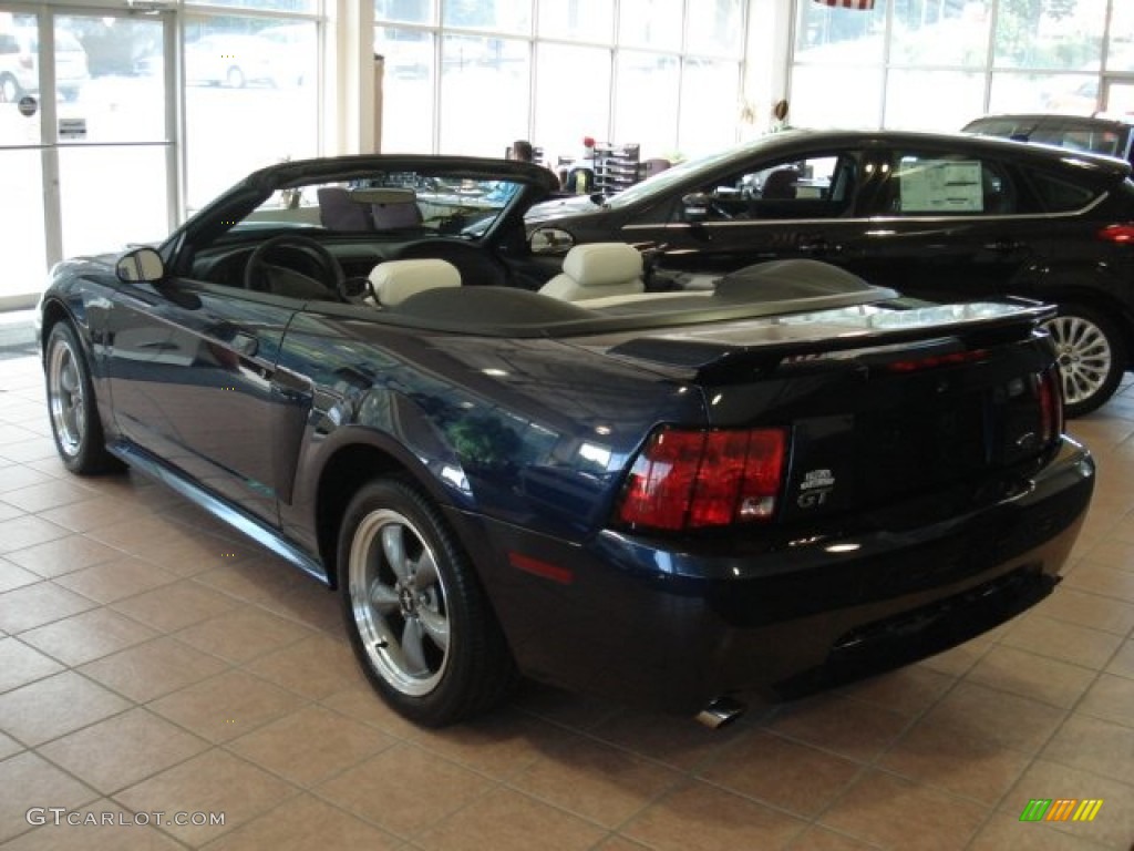 2001 Mustang GT Convertible - True Blue Metallic / Oxford White photo #6
