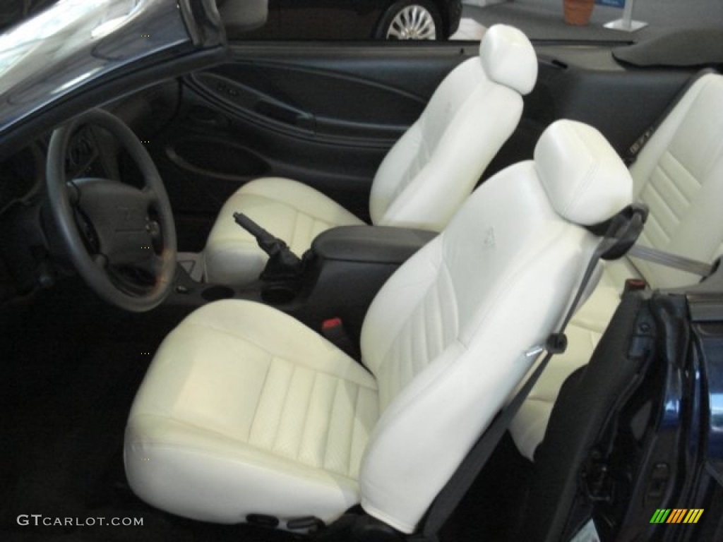 2001 Mustang GT Convertible - True Blue Metallic / Oxford White photo #11