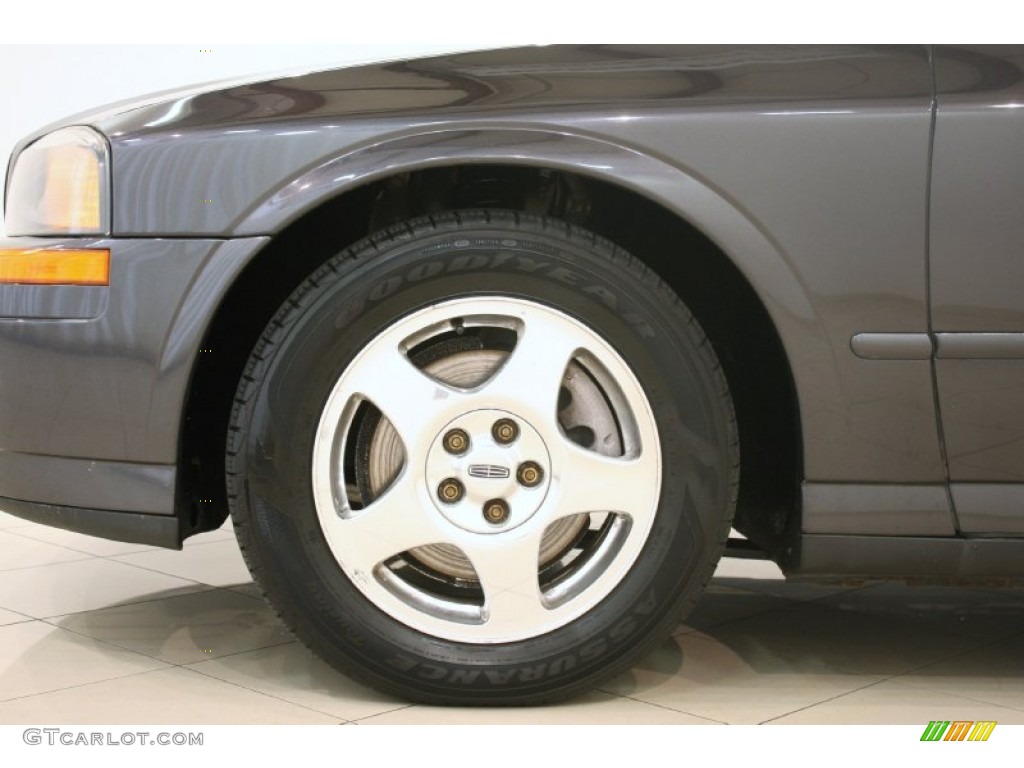 2002 Lincoln LS V6 Wheel Photos