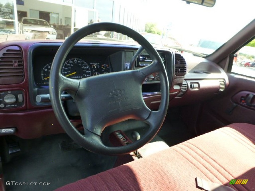 1995 C/K K1500 Regular Cab 4x4 - Victory Red / Burgundy photo #9