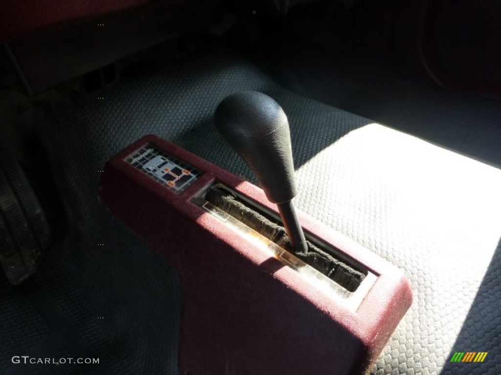 1995 C/K K1500 Regular Cab 4x4 - Victory Red / Burgundy photo #10