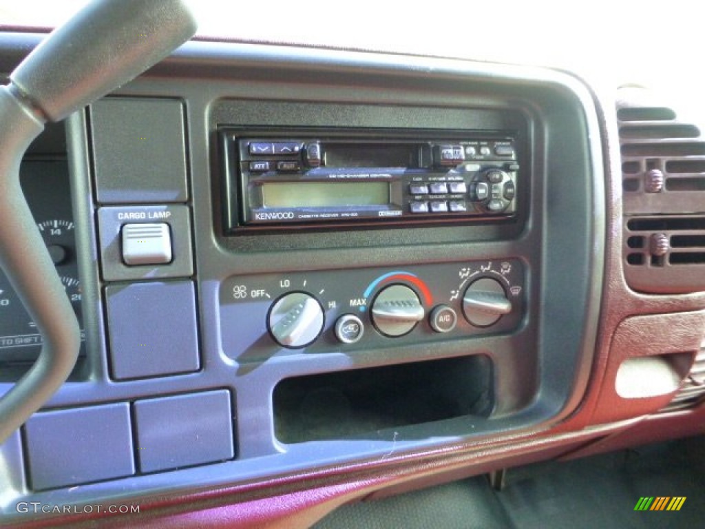 1995 C/K K1500 Regular Cab 4x4 - Victory Red / Burgundy photo #13