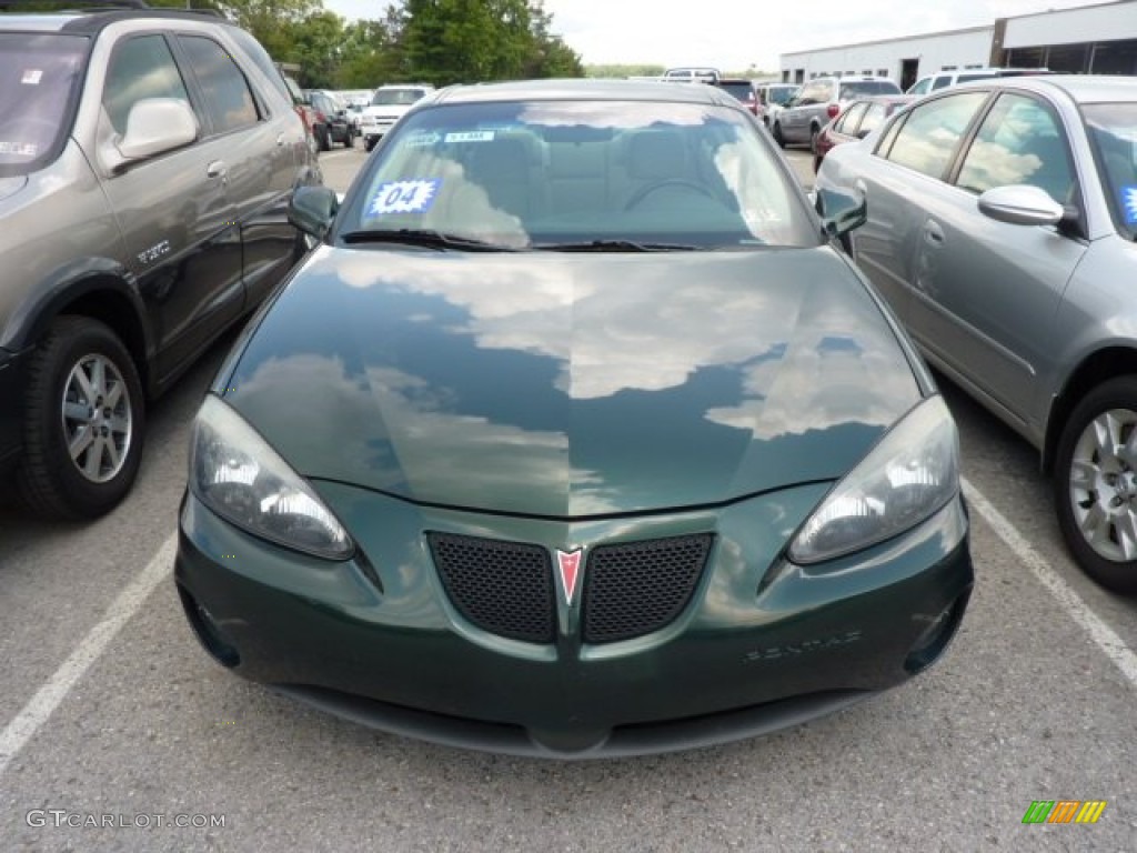 2004 Grand Prix GT Sedan - Polo Green Metallic / Parchment/Dark Pewter photo #2