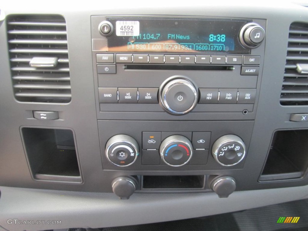 2013 Chevrolet Silverado 3500HD WT Regular Cab Chassis Controls Photos