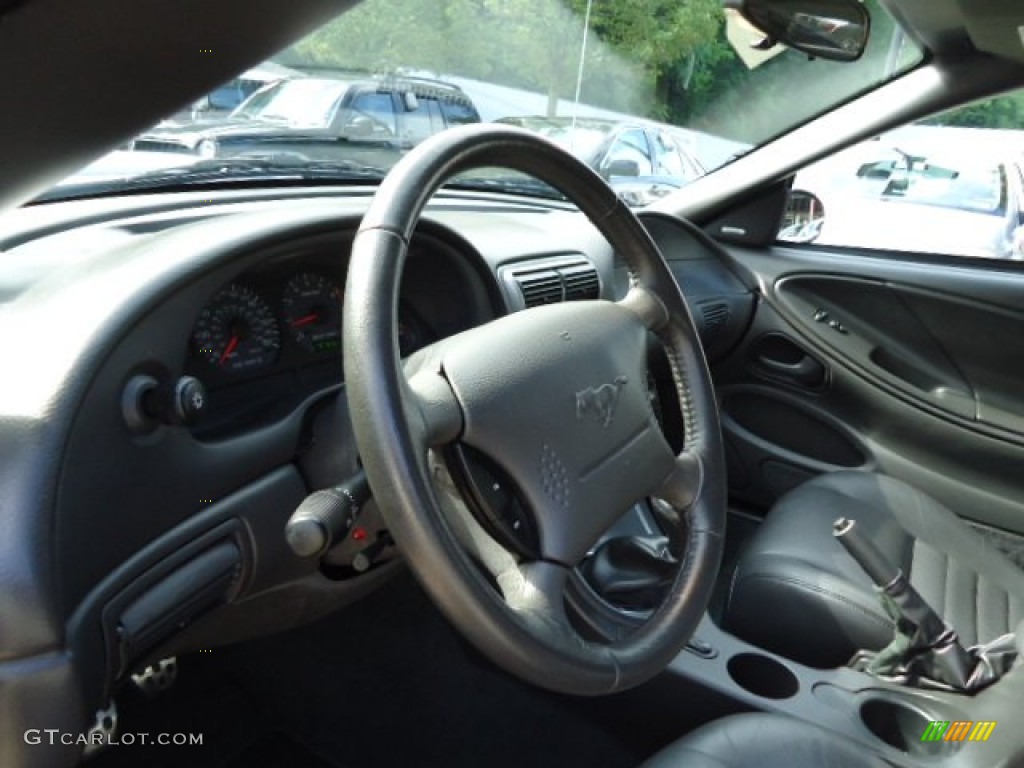 2004 Mustang GT Convertible - Silver Metallic / Dark Charcoal photo #18