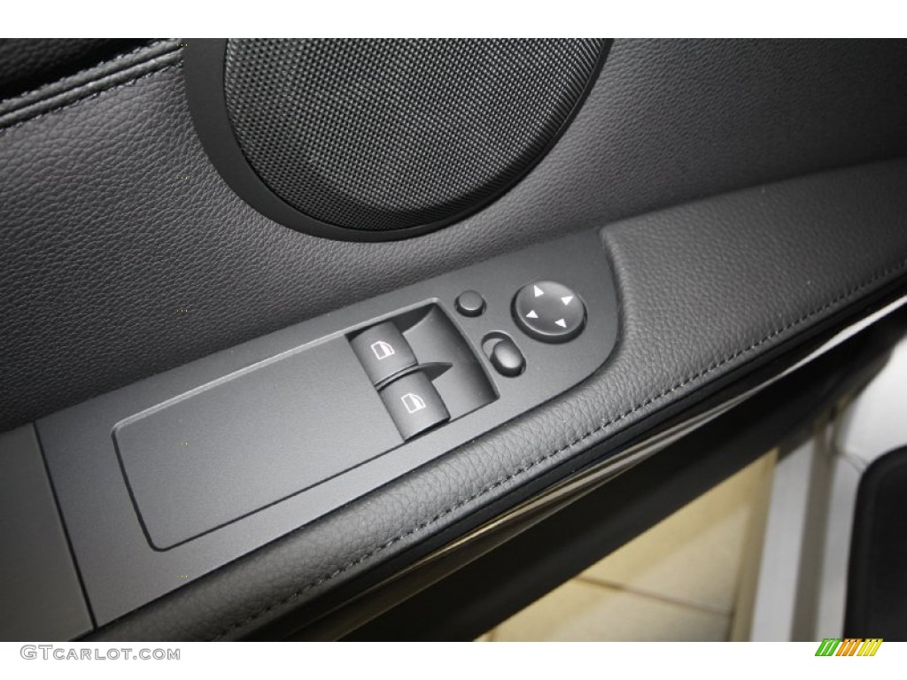 2013 BMW 3 Series 335i Coupe Controls Photo #69353737