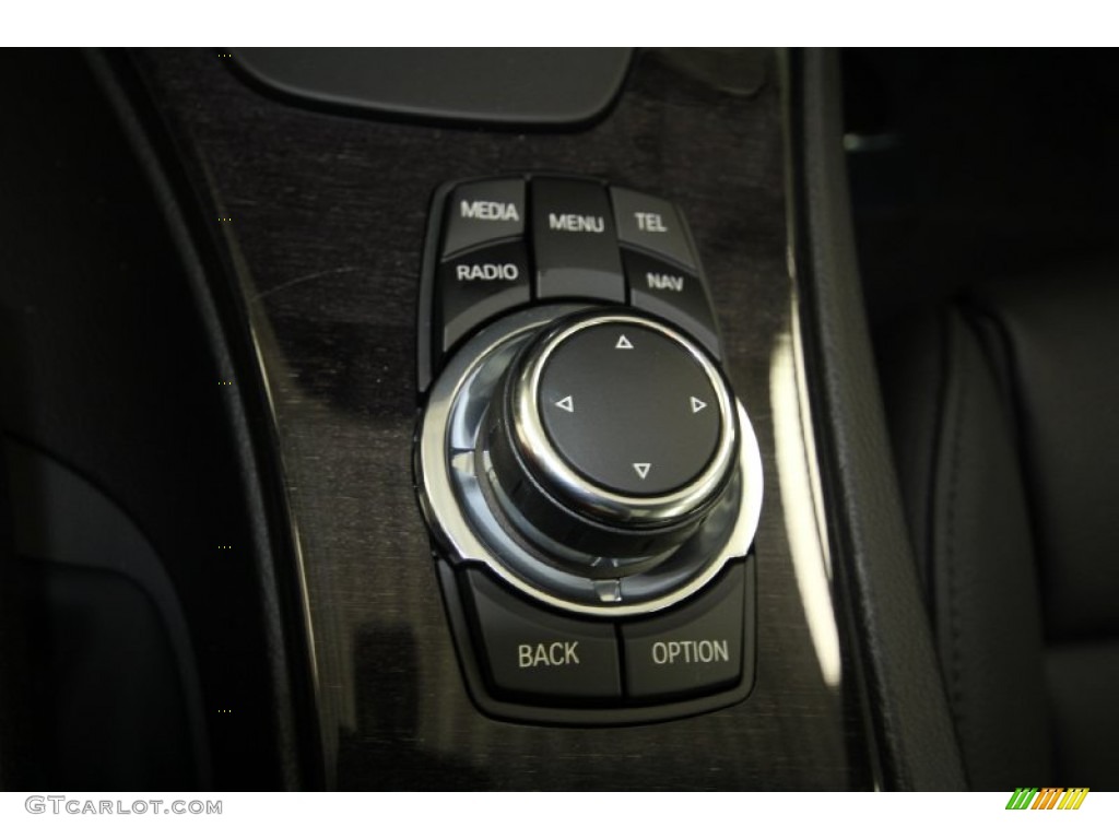 2013 BMW 3 Series 335i Coupe Controls Photo #69353777