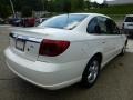 Cream White - L Series L300 Sedan Photo No. 4