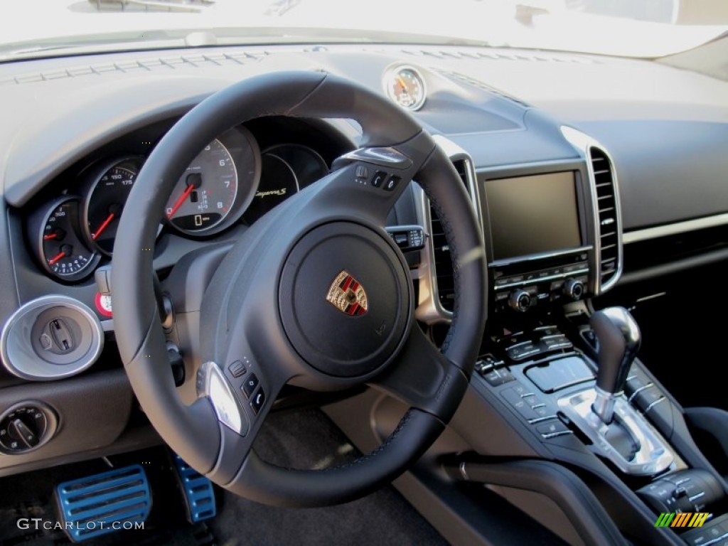 2013 Porsche Cayenne S Black Dashboard Photo #69355930