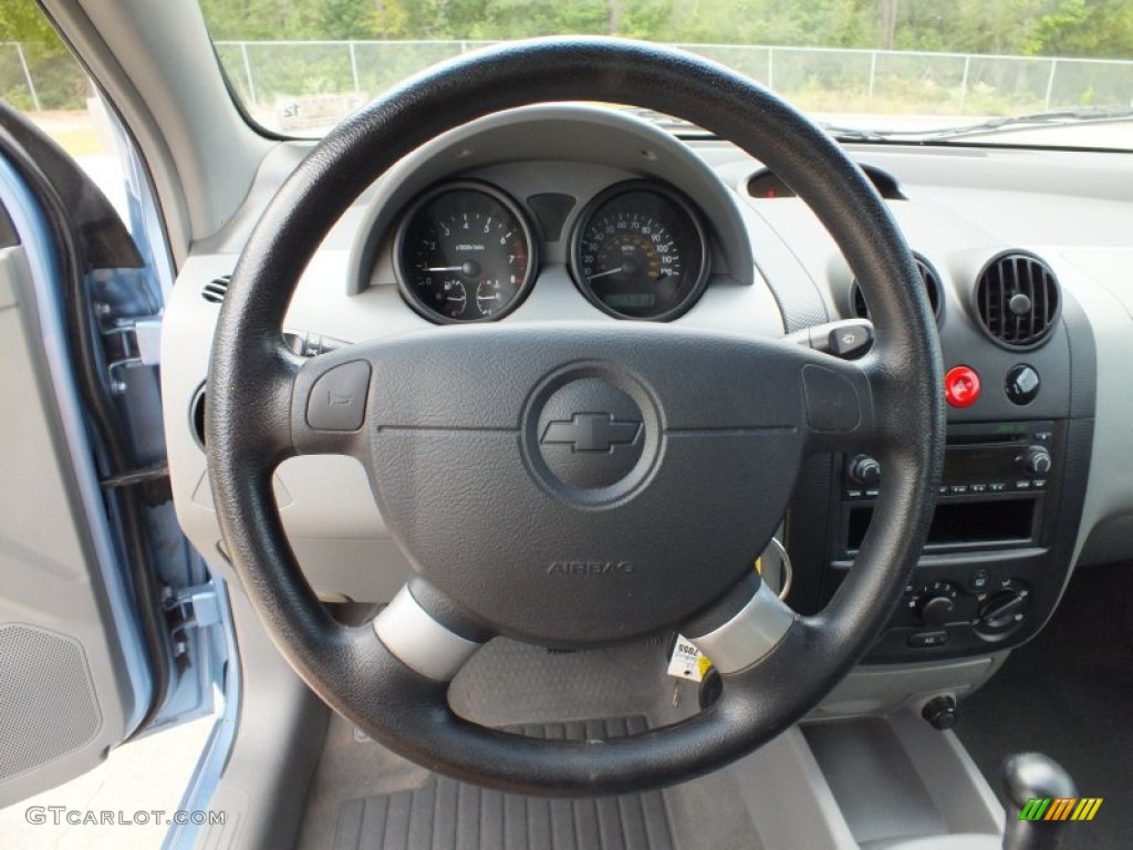 2004 Chevrolet Aveo LS Sedan Gray Steering Wheel Photo #69356284