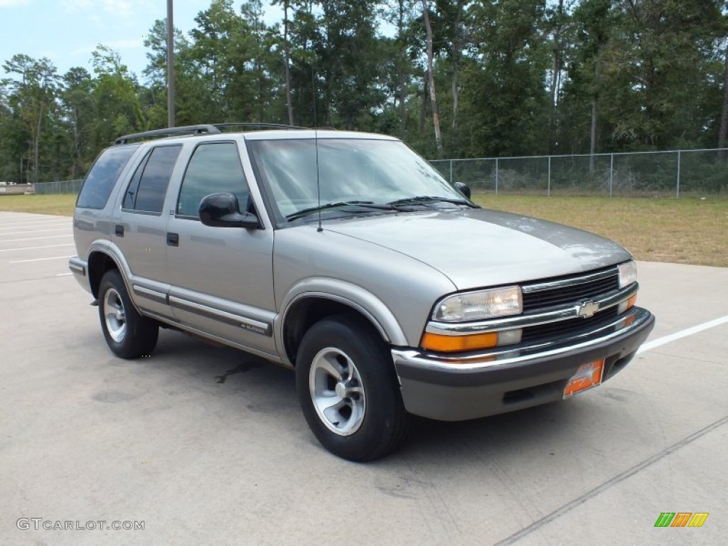 Light Pewter Metallic Chevrolet Blazer