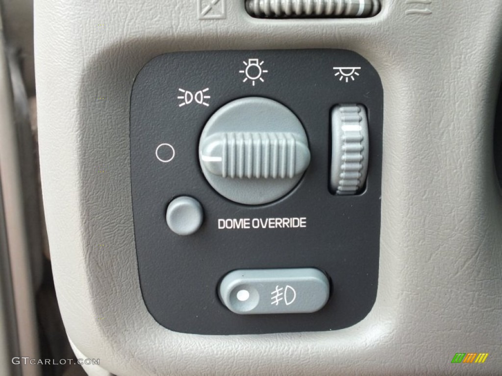 1998 Chevrolet Blazer LS Controls Photo #69357265