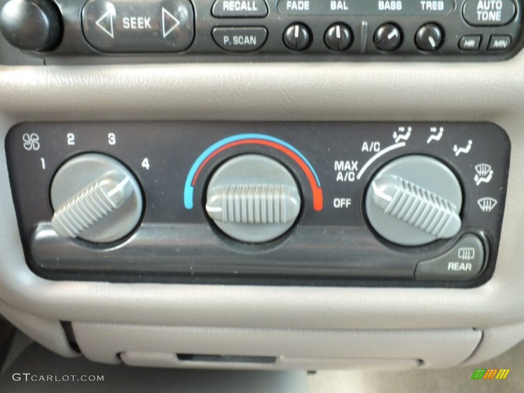 1998 Chevrolet Blazer LS Controls Photos